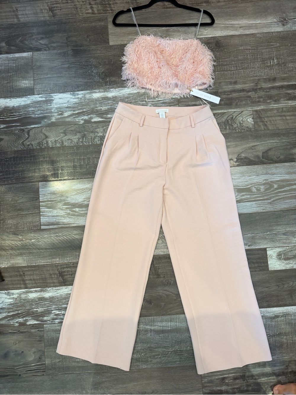 House of Harlow 1960 Blush Wide-Leg Pleated Trousers 2 piece set